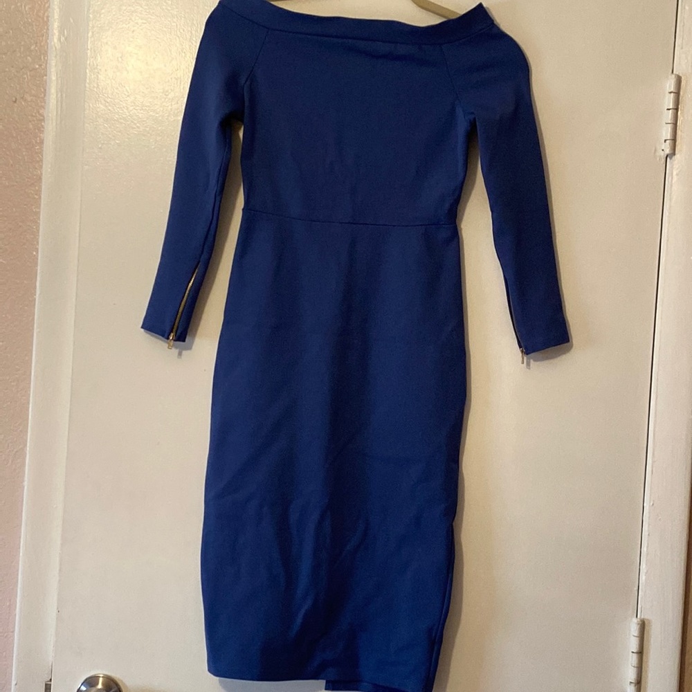 Evening body con dress straight neck